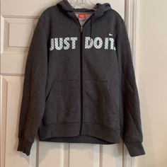 Never Worn Size Small Nike Hoodie With Letter Print, Nike Hoodie Sweatshirt For Winter, Nike Winter Sweatshirt With Double-lined Hood, Nike Sweatshirt With Double-lined Hood For Winter, Nike Fall Hoodie With Double-lined Hood, Nike Fall Hoodie Sweatshirt, Nike Hoodie With Double-lined Hood For Fall, Nike Hoodie Sweatshirt For Fall, Nike Sports Hoodie For Sports Season