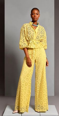 Golden Outfit, Colour Combinations Fashion, Womens Trendy Dresses, Cocktail Outfit, Classy Casual, Classy Casual Outfits, Smock Dress