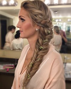 Hairstyles With Fishtail Braid, Hair Fishtail Braid, Braid Prom Hairstyles, Braid Prom, Bridesmaid Hair Braid, Fish Tail Side Braid, Bridemaids Hairstyles, Fishtail Hairstyles, Fishtail Braid Hairstyles