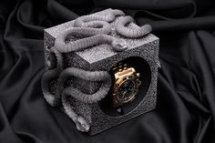 Snakes Watch Winder Special Edition - Adatte Design Head Of Medusa, Severed Head, Ancient Greek Mythology, Turn To Stone, Caravaggio, Greek Mythology, Ancient Greek