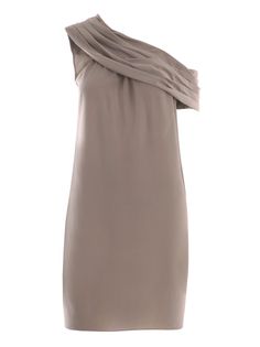 asymmetric silk draped one shoulder dress Champagne Color Dress, Chic Bridesmaid Dresses, Classy And Fabulous, Feminine Outfit, Get Dressed, Passion For Fashion, Pretty Dresses, Beautiful Outfits, Cute Dresses