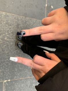 Bestie Matching Nails Ideas, Bestie Nails Ideas Matching Short, Matching Nails For Trio, Trio Matching Nails, Emily Paulichi Nails, Friendship Nails Designs Best Friends