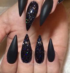 Black Shiny Nails, Acrylic Nails Stiletto, Sharp Nails, Glitter Nails Acrylic, Shiny Nails, Goth Nails, Casual Nails, Dark Nails