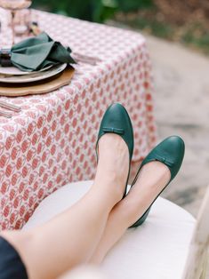 Meet the Sadie Ballerina in Magnolia, the ultimate classic ballet flat. We combined an iconic ballet flat silhouette with a feminine bow detail to create this comfortable, versatile style. This dark green ballet flat is made from luxurious Italian nappa leather. Elegant Green Low Heel Flats, Green Round Toe Ballet Flats, Elegant Green Almond Toe Flats, Chic Green Almond Toe Flats, Elegant Green Flats With Leather Sole, Green Ballet Flats, Ballerina Silhouette, Ballerina Shoes Flats, Wallet Pouch