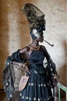 lapipe fait tout Mode Editorials, Contemporary African Art, Afrikaanse Mode, Queer Fashion, African Inspired Fashion, Afro Punk, Art Historian, African Jewelry, African Culture