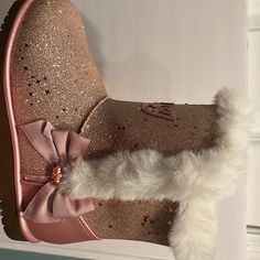 Glittery , Winter Boots For Little Girls Juicy Culture, Juicy Couture Boots, Sparkly Boots, Girls Combat Boots, Pink High Tops, Ugg Boot, Juicy Couture Baby, Combat Boots Style, Fur Ankle Boots