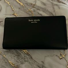 Kate Spade Wallet New With Tags & Perfect Condition Black Kate Spade Wallet, Kate Spade Wallet, Kate Spade Bags, Kate Spade Bag, Crossbody Bags, Kate Spade, Bag Lady, Wallet, Tags