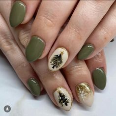 Nail Art Christmas Designs, Chrismas Nail Art, Christmas Nail Ideas, Claw Design, Christmas Tree Nails, Boho Nails, Tree Nails, Square Nail Designs, Simple Acrylic Nails