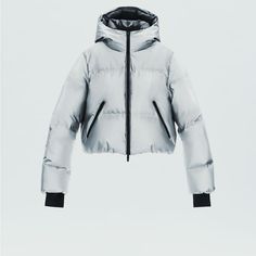 Brand New Ski / Snowboard Jacket. Still Has Tags! Zara Puffer Jacket, Women Ski, Quilted Parka, Fur Hood Coat, Thermal Comfort, Puffy Coat, Coats Women, Snowboard Jacket, Oversized Coat