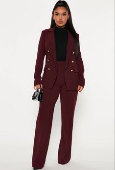 Women Formal Blazer Outfit, Fashion Nova Business Outfits, Burgundy Work Outfit, Burgundy Suit Women Outfit, Female Business Attire, Graduation Fits, Blazer Collar, Corporate Baddie, Business Attire Women