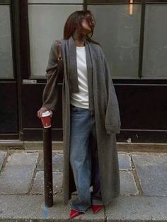 Autumn Fits, Long Jacket, 가을 패션, Outfit Inspo Fall, Looks Style, Fall Winter Outfits, Minimalist Outfit, Cloak, Autumn Winter Fashion