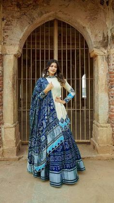 Mirror Hand Work, Bandhani Lehenga, Rajasthani Dress, Bandhani Dress, Choli Designs, Indian Dresses Traditional, Designer Dresses Casual, Stylish Party Dresses