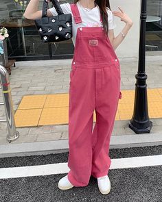 50012815294791|50012815327559|50012815360327 Pink Retro Outfit, Denim Decorations, Pink And Blue Outfit, Style Salopette, Jumpsuit Outfit Casual, Y2k Spring, Women's Overalls, Jean Rose, Suspender Jeans