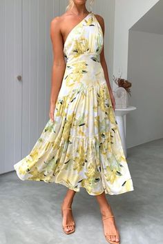 Yellow Floral Maxi Dress, Cake Skirt, Casual Sundress, Bali Wedding, Long Summer Dresses, Pleated Midi Dress, Tiered Maxi Dress, Maxi Dresses Casual, Style Maxi Dress