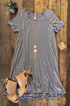 Lark striped Tunic dress and suede ankle boots – Bungalow 123 Mode Tips, Hippie Style, A Dress