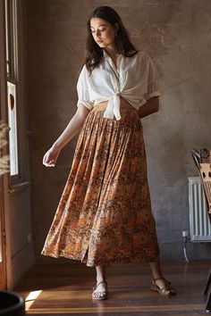 Flowy Cotton Skirt With Floral Embroidery, Cotton Flowy A-line Skirt, Cotton Floral Print Relaxed Skirt, Cottagecore Gathered Summer Skirt, Retro Floral Print Cotton Skirt, Retail Experience, Casual Weekend, Casual Spring, Studio City