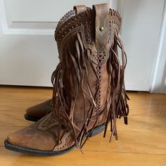 Brand New Women’s Cowboy Boots, Rocking Country Collection. Tassel And Studs. Leather Boots For Fall Festival, Fall Festival Leather Boots, Leather Fringe Boots For Rodeo, Bohemian Snip Toe Boots For Rodeo, Leather Fringe Boots For Fall, Bohemian Boots With Snip Toe For Ranch, Western Leather Moto Boots For Country Events, Bohemian Snip Toe Boots For Ranch, Fall Fringe Boots With Snip Toe