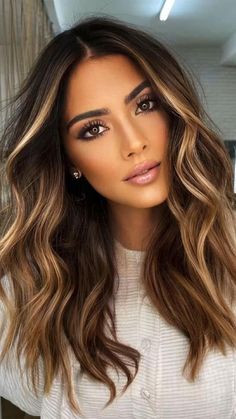 Winter Hair Colour For Blondes, Perfect Balayage, Brunette Tones, Pale Skin Hair Color, Hair Color For Brown Skin, Hair Colors For Blondes, Winter Hair Color Trends, Fall Hair Color Trends