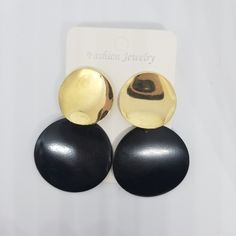 Trendy Mod Modern Retro Fun Earrings - Two Black And Gold Circles. Stud Post Back.These Dangle And Sparkle. Statement Look. Lightweight! Perfect With An Lbd (Little Black Dress) Or Jeans And A Top. Never Worn, Brand New! Bundle For A Discount Or Make Me An Offer! Fun Earrings, Black And Gold, Statement Earrings, Circles, Little Black Dress, Black Dress, Fashion Jewelry, Jewelry Earrings, Sparkle