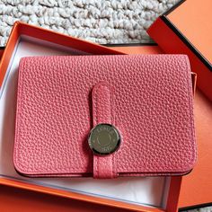 Authentic Hermes Dogon Cardholder. New Without Tag. Luxury Compact Card Holder For Daily Use, Designer Compact Card Holder With Card Slots, Luxury Compact Card Holder For Everyday Use, Luxury Pink Card Holder With Card Slots, Luxury Pink Card Holder, Elegant Pink Card Holder For Travel, Best Purses, Hermes Bags, Continental Wallet