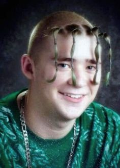 Worst Haircut Ever, Terrible Haircuts, Awkward Photos, Awkward Family Photos, Diy Haircut, Yearbook Photos, Kids Hair Cuts