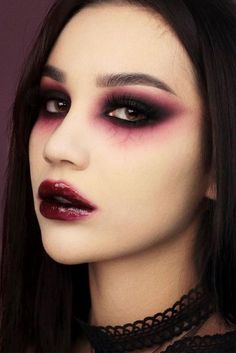 Nem Halloween Makeup, Vampire Makeup Ideas, Carnaval Make-up, Fete Emo, Fantasy Make-up, Halloweenský Makeup, Halloween Make-up Looks, Dark Makeup Looks