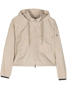 beige logo patch at the sleeve high neck detachable drawstring hood front two-way zip fastening drop shoulder long sleeves with elasticated cuffs two front flap pockets cropped drawstring hem partial mesh lining Short Parka, Moncler Women, Beige Jacket, Versace Outfit, Parka Jacket, Field Jacket, Cropped Jacket, Cropped Denim, Ski Wear