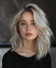 30 Perfekte Aschblond Töne für verschiedene Hauttypen Milky Blonde Hair, Silver Platinum Hair, Platinum Hair, Hair Cut, New Hair, Hair Color, Hair Cuts, Blonde, Hair