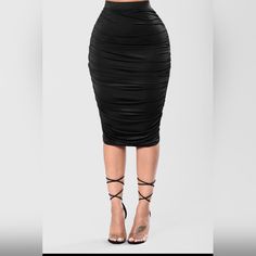 Silky, Stretchy, Soft, Pencil Skirt Is Perfect For Any Sexy Occasion. High Waist Ruched Mini Skirt For Night Out, Trendy Ruched Mini Skirt For Night Out, Knee-length Ruched Bottoms For Party, High Waist Ruched Skirt For Night Out, Ruched High Waist Skirt For Night Out, Stretch Ruched Skirt For Club, Black Ruched Skirt For Date Night, Chic Ruched Pencil Skirt For Night Out, Ruched Pencil Skirt For Night Out