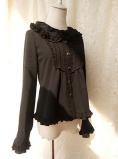 Fitted Black Blouse With Doll Collar, Cute Black Blouse With Ruffles, Black Ruffled Top For Halloween, Halloween Black Ruffled Top, Streetwear Grunge, Classic Lolita, Doll Collar, Current Styles, Y2k Streetwear