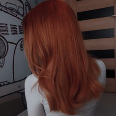 Autumn Orange Hair, Orange Dyed Hair, Orange Hair Aesthetic, Red Orange Hair, Light Auburn Hair, Short Dark Hair, Dyed Hair Inspiration