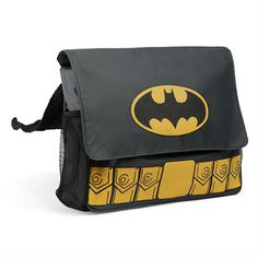 a batman lunch bag with the logo on it