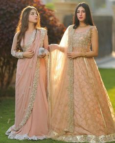 Getting Flowers, Wedding Event Dresses, Muscular Dystrophy, Pakistani Formal Dresses, Wedding Party Outfits, Ice Cream Makers, Long Frock, Pakistani Fashion Party Wear