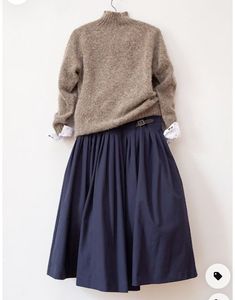 Thift Store, Store Inspiration, Rose Clothing, Lagenlook Style, Look Retro, Winter Clothes