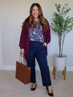 Recruiter Mom, Slacks Outfit, Workwear Capsule, Fall Workwear, Maroon Cardigan, Tan Blouse, Maroon Blouse, Summer Work Outfits, Short Cardigan