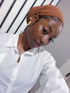 Hair Turban Tutorial, Wrap Outfit, Natural Hair Bun, Accessorizing Outfits, Headwrap Tutorial