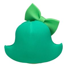 This St. Patrick's Wig will definitely make you stand out at your next Party, Hora Loca, Wedding, Corporate Event, Birthday, Quinceanera, or Halloween Party! It can be used as a wedding hats, top hats, photo booth props, or a party favor.