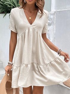 Vestido Short, Short Night Dress, Real Women Fashion, Cotton Night Dress, Long Frock Designs, Frock Fashion, Linen Fashion, Dress Attire, White Short Dress