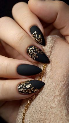 November Nails, Fall Nail Art, Manicure Y Pedicure, Fall Nail Designs, Art Journal Pages, Nail Trends, Wedding Nails, Almond Nails, Swag Nails