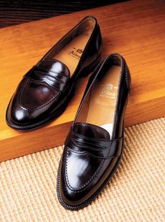 Il Alde Slip-On Loafer in cordovan Classic Wingtip Slip-ons With Rubber Sole, Classic Wingtip Slip-ons With Brogue Detailing, Classic Monk Strap Shoes For Galas With Rubber Sole, Classic Slip-ons With Brogue Detailing For Galas, Classic Cap Toe Loafers For Galas, Classic Slip-on Dress Shoes For Galas, Classic Monk Strap Slip-on Shoes For Semi-formal Occasions, Classic Monk Strap Slip-on Shoes With Leather Sole, Classic Slip-on Tassel Loafers With Goodyear Welt