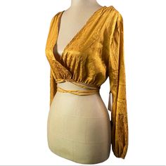 Long Sleeve Crop With A Satin Snack Print From No Frills In Size Xs. Spliced Front With Wrap Ties. 14” Length 16” P/P (R) Satin Silk Top, Peplum Crop Top, Knit Lounge Set, Leather Crop Top, Mesh Crop Top, Frill Tops, Bohemian Tops, Workout Crop Top, Gold Satin