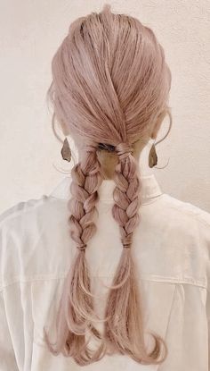 Fantasy Ponytail Hairstyles, Fanasty Braids, Avant Garde Braided Hairstyles, Runway Braids, Long Braid Editorial, Sleek Updo