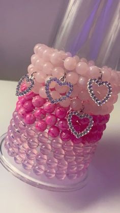 How To Make Bracelets Beads, Pink Jewelry Bracelets, Pink Beaded Bracelets Aesthetic, Bracelet Stack Pink, Jewelry Aesthetic Pink, Braclate Ideas Beads, Girly Jewelry Aesthetic, Cute Pink Bracelets, Pretty Jewellery Bracelets