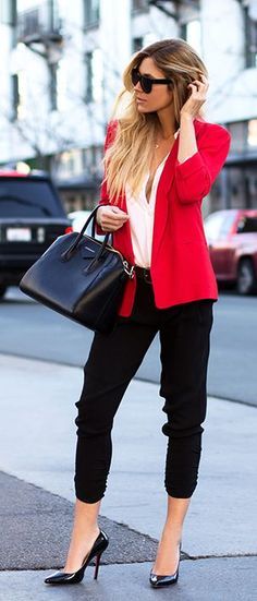 Business Causal - Red and Black | wear to work outfit ideas Chique Outfits, Blazer Outfit, Red Blazer, Business Outfit, Red Jacket