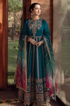 Embroidered Pakistani Dress In Pishwas Frock Style Mehndi Dress, Desi Outfits, Frock Style, Pakistani Fashion Casual, Border Embroidery, Embroidered Organza, Pakistani Dress, Elegant Maxi Dress, Suit Design