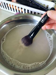 Want to know how to best clean your makeup brushes at home? Today I'm sharing the most simple way to clean your makeup brushes using only gentle shampoo or dish soap and warm water. I'm also sharing how often you should clean your brushes and how to best care for your makeup brushes to make them last longer. #beautytips #makeupbrushes Beauty Diy, Makeup Tricks, Affordable Makeup