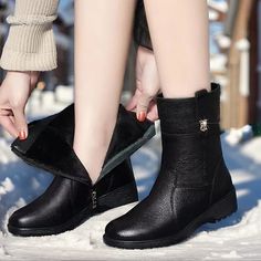 Category:Boots; Upper Materials:PU; Season:Fall,Winter; Heel Type:Flat Heel; Gender:Women's; Toe Shape:Round Toe; Type:Booties Ankle Boots,Fleece Lined; Style:Comfort,Minimalism,Plush; Heel Height(inch):<1; Outsole Materials:Rubber; Occasion:Daily; Closure Type:Loafer; Pattern:Solid Color; Listing Date:11/13/2023; 2024 Trends:Comfort Shoes,Snow Boots,Soft Shoes; Foot Length:null; Foot Width:null; Size chart date source:Provided by Supplier. Ankle Boots Winter, Celebrity Style Icons, Women's Slip Ons, Booties Ankle Boots, Open Toe High Heels, Loafers Online, Winter Ankle Boots, Soft Shoes, Ankle Boots Flat