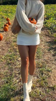 Diner Outfits, Pumpkin Patch Outfit, Fest Outfits, Clothing Aesthetic, Diy Vetement, Look Short, Cold Outfits, Fall Fit, Fall Clothing