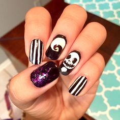 Nightmare Before Christmas nail art Nightmare Before Christmas Nail Art, Before Christmas Nails, Nightmare Before Christmas Nails, Halloween Acrylic, Christmas Lollipops, Holiday Nail Designs, Nails Halloween, Halloween Nail Designs, Diy Beauty Hacks