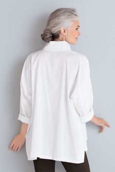 back view, white Spring Shirt With Stand Collar And Pockets, Spring Shirt With Pockets And Stand Collar, Oversized Classic Tops For Business Casual, Collared Dress Shirt In Relaxed Fit For Daywear, Cotton Blouse With Pockets And Fold Down Collar, Oversized Classic Shirt With Fold-down Collar, Classic Oversized Shirt With Fold-down Collar, Oversized Classic Shirt With Fold Down Collar, Classic Oversized Shirt With Fold Down Collar